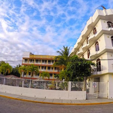 Hotel y Suites Bugambilias Rincón de Guayabitos Exterior foto