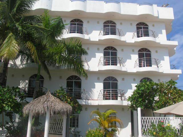 Hotel y Suites Bugambilias Rincón de Guayabitos Exterior foto