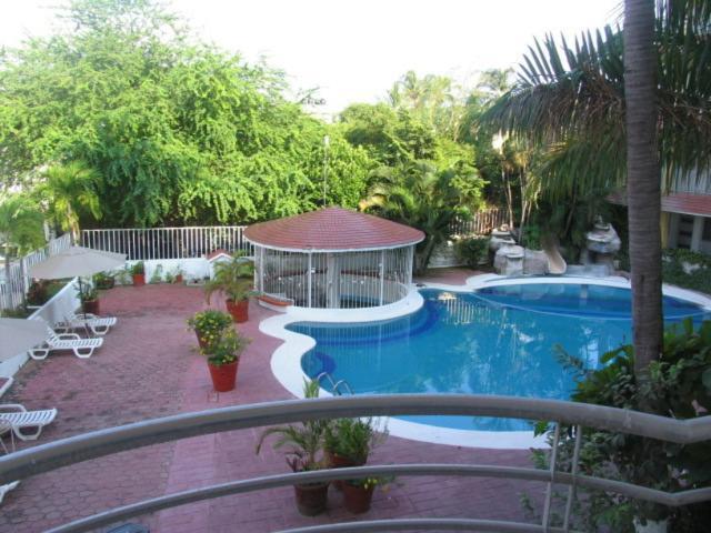 Hotel y Suites Bugambilias Rincón de Guayabitos Exterior foto